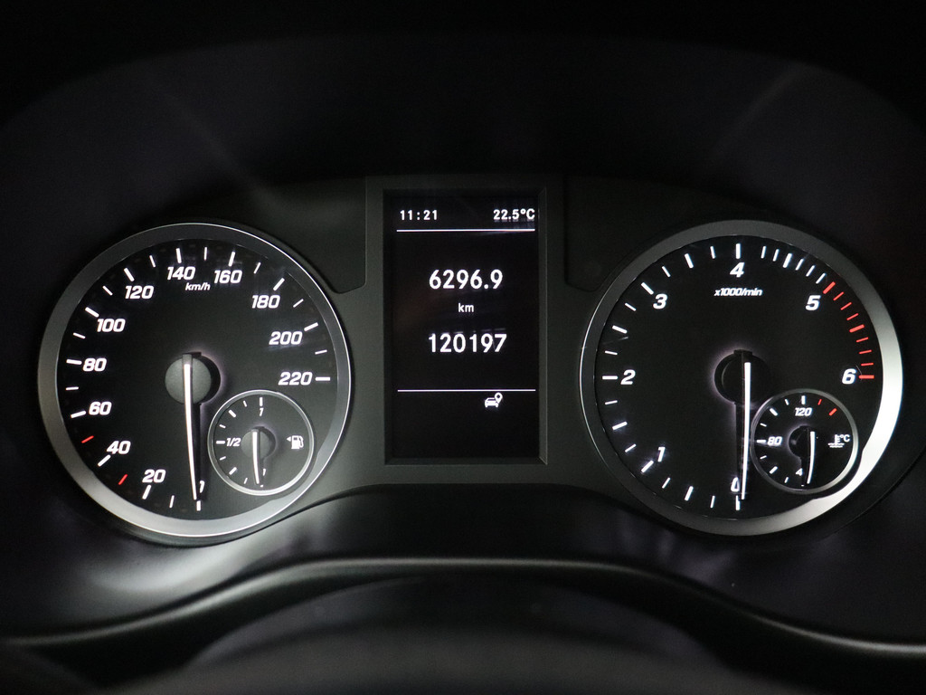 Mercedes-Benz Vito 114CDI Extra Lang Achterdeuren | Airco | Cruise | Camera | Multimedia | Trekhaak 9