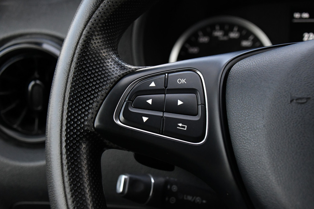 Mercedes-Benz Vito 114 CDI L2 Black Edition Camera, Cruise, Carplay, LED, 190pk, Automaat, Multimedia, Uniek! 19