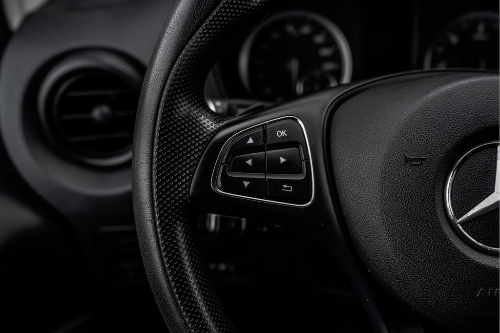 Mercedes-Benz Vito 114 CDI L2H1 | Automaat | Cruise | 3-Zits 15