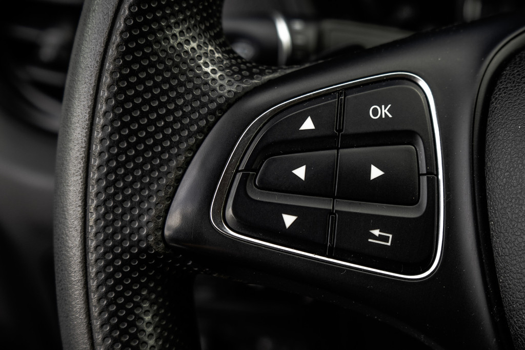 Mercedes-Benz Vito 114 CDI L2H1 | Automaat met Flippers | 136 PK | Cruise | PDC | A/C 16