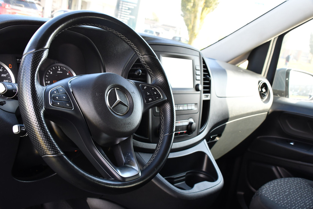 Mercedes-Benz Vito 114 CDI L3 DC AMG Edition Adaptieve Cruise, Camera, Carplay, LED, Multimedia, Automaat, Stoelverwarming, Uniek! 12