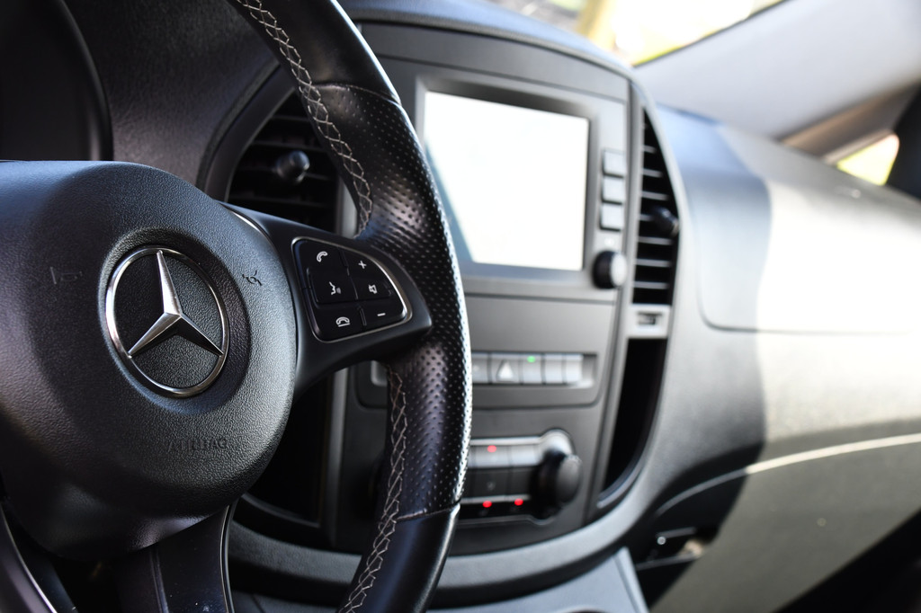Mercedes-Benz Vito 114 CDI L3 DC AMG Edition Adaptieve Cruise, Camera, Carplay, LED, Multimedia, Automaat, Stoelverwarming, Uniek! 13