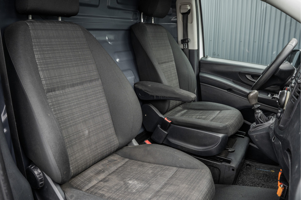 Mercedes-Benz Vito 114 CDI L3H1 XL | Camera | Cruise | PDC | Airco | Trekhaak 13