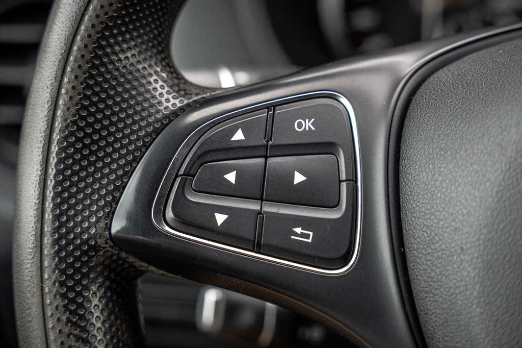 Mercedes-Benz Vito 114 CDI L3H1 XL | Camera | Cruise | PDC | Airco | Trekhaak 16