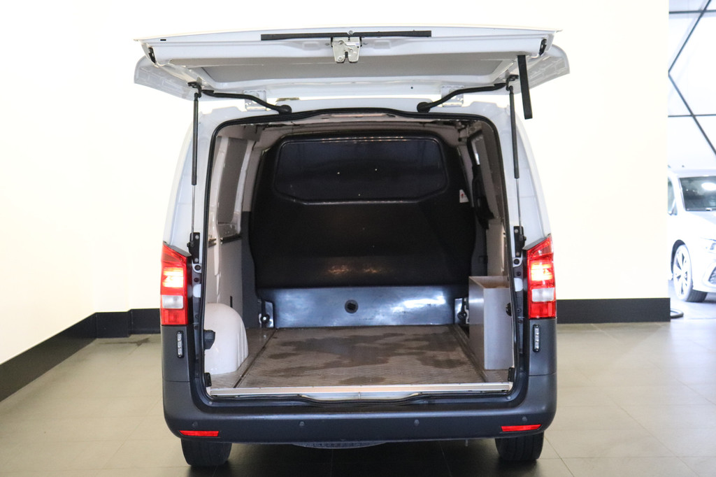 Mercedes-Benz Vito 114 CDI Lang Automaat EURO 6 - A/Climate - Cruise - PDC - € 16.950,-- Excl. 10