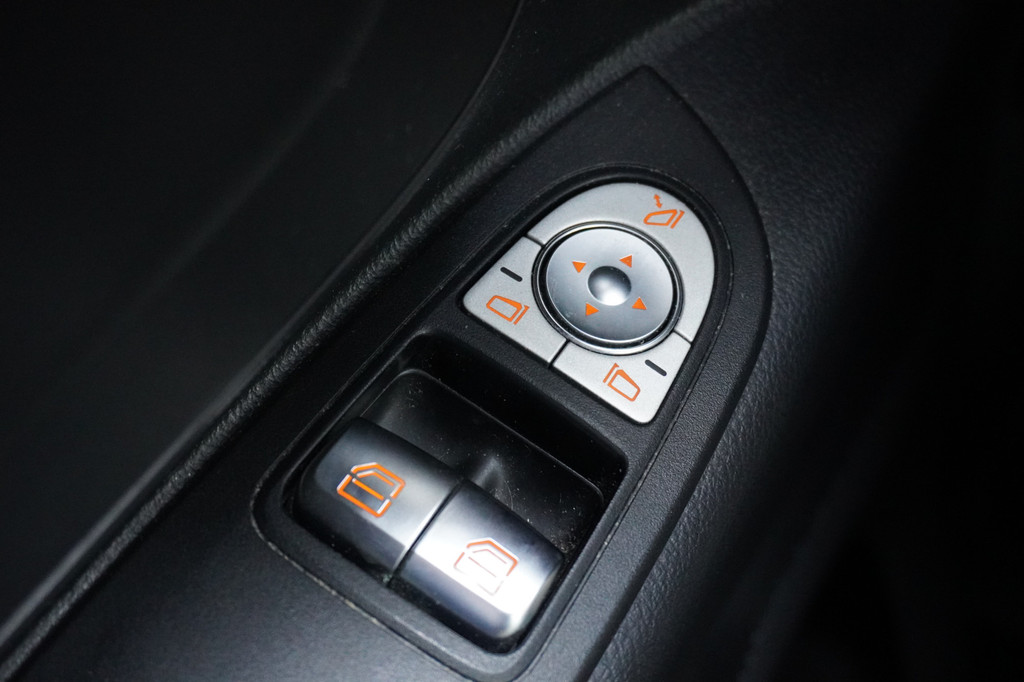 Mercedes-Benz Vito 114 CDI Lang Automaat EURO 6 - Airco - Navi - Cruise - ⬠17.950,- Excl. 17