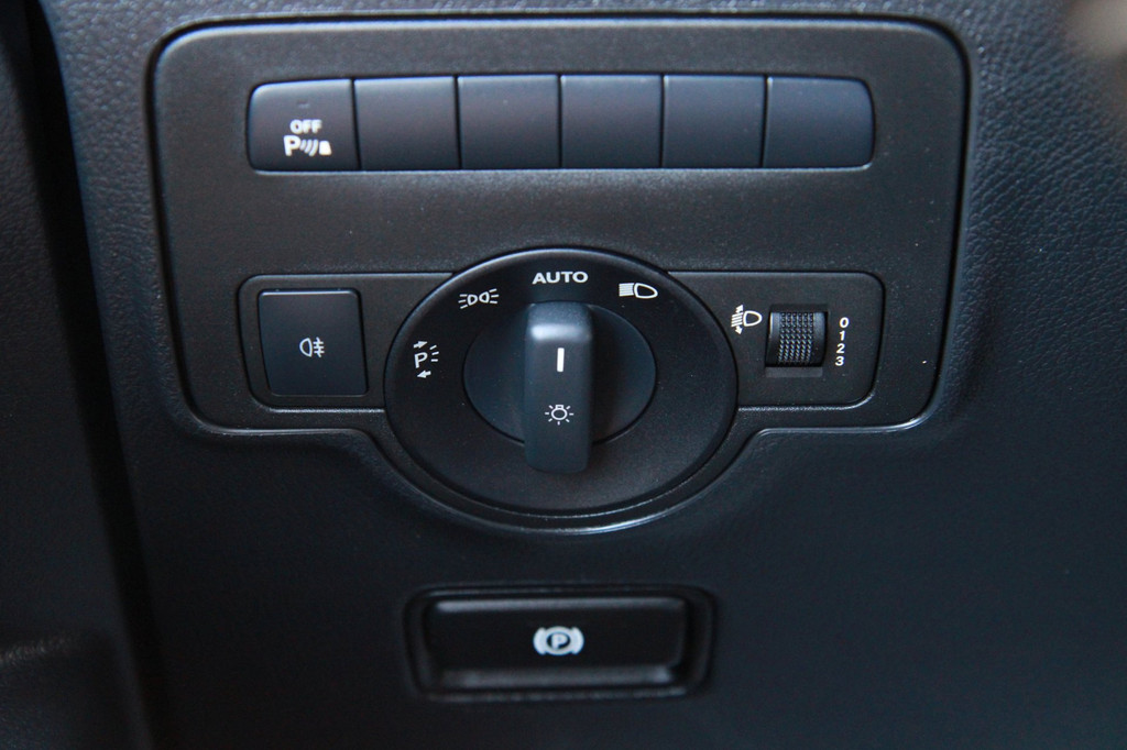 Mercedes-Benz Vito 114 CDI Lang / Automaat / Trekhaak / Dubbele schuif / Camera 18