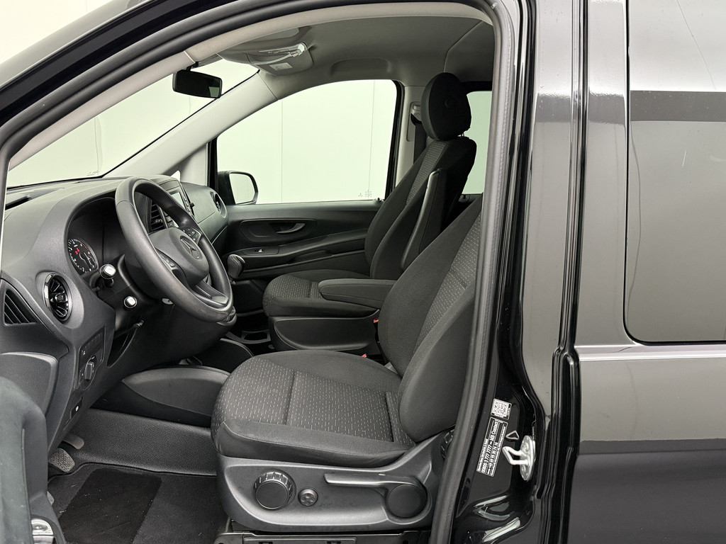 Mercedes-Benz Vito 114CDI Lang Black Edition Dubbele Cabine | Led | Navigatie | Camera | Airco | Cruise | 20