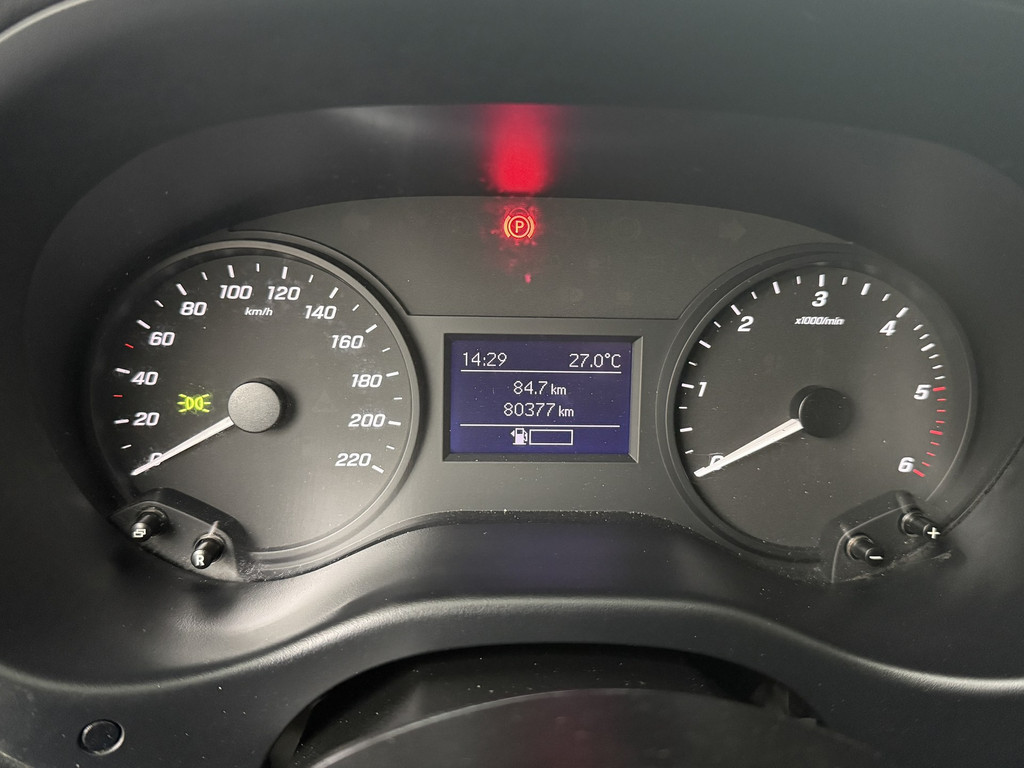 Mercedes-Benz Vito 114CDI Lang Black Edition | Navigatie | Camera | Airco| 3-Zits | Betimmering 9