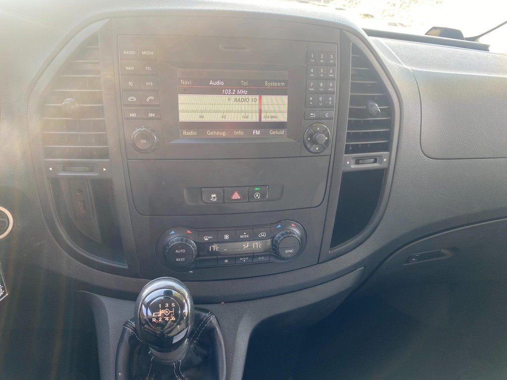 Mercedes-Benz Vito 114 CDI Lang DC * 1e Eigenaar * Airco/Clima * 2015 * PDC * 6Zits * Euro5 * 100KW=136PK * APK 25-3-2026 * 11