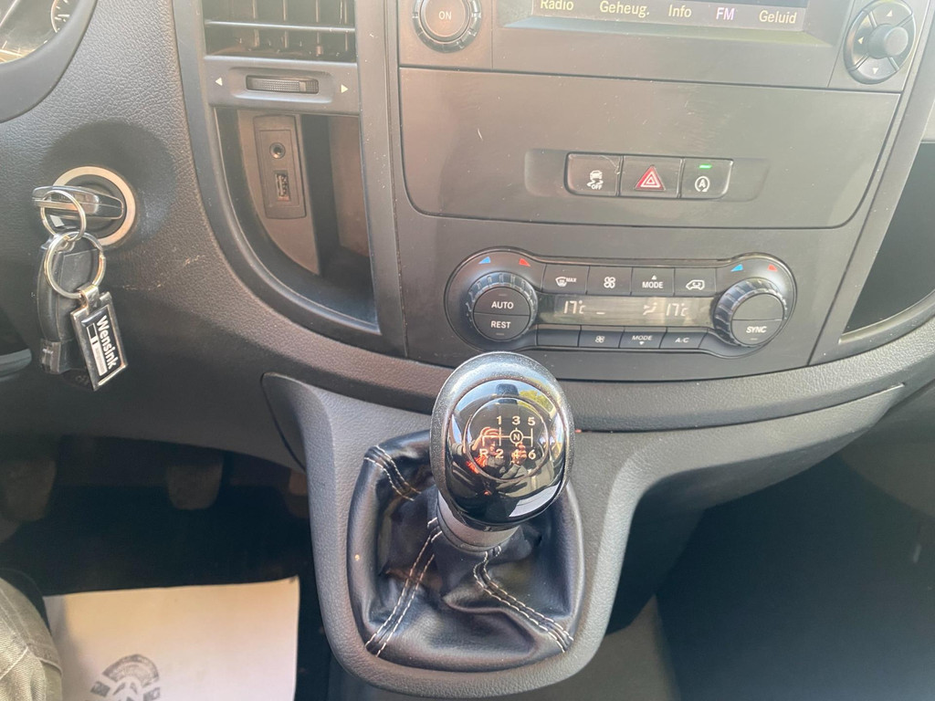 Mercedes-Benz Vito 114 CDI Lang DC * 1e Eigenaar * Airco/Clima * 2015 * PDC * 6Zits * Euro5 * 100KW=136PK * APK 25-3-2026 * 12