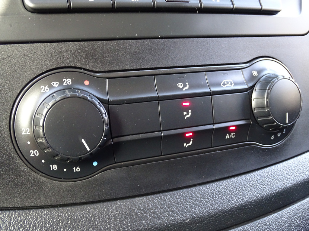 Mercedes-Benz Vito 114 CDI Lang DC 6-Zits Automaat 21