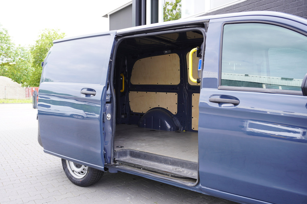 Mercedes-Benz Vito 114 CDI Lang EURO 6 - Airco - Cruise - Camera - €13.900,- Excl. 8