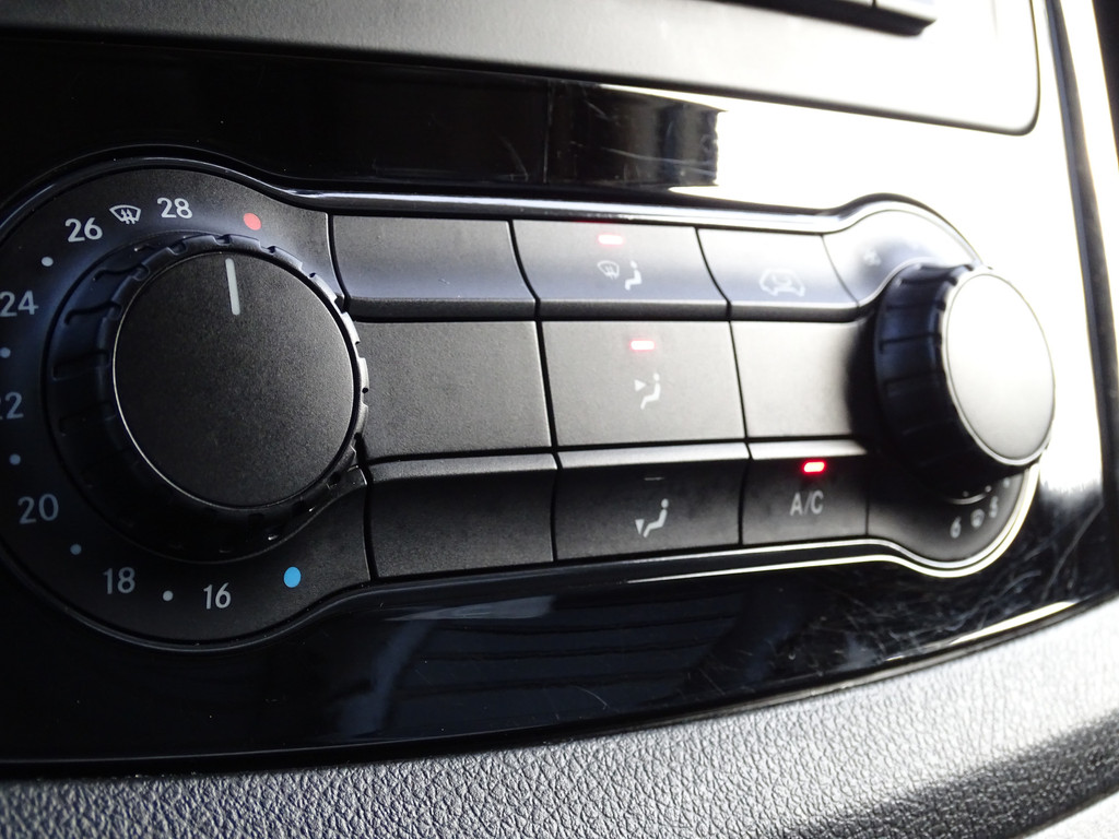 Mercedes-Benz Vito 114 CDI Lang Euro 6 21