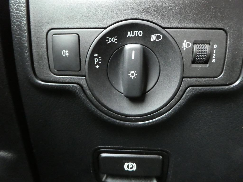 Mercedes-Benz Vito 114 CDI Lang L2 automaat 3 zits camera trekhaak 18