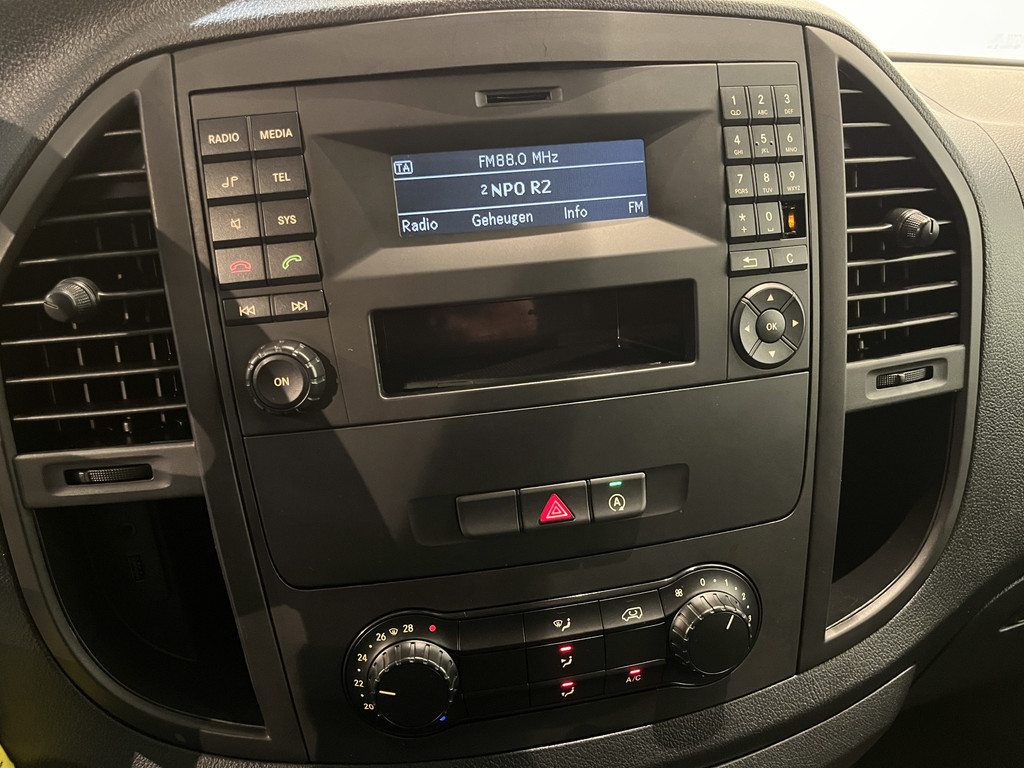 Mercedes-Benz Vito 114 CDI Lang Servicebus / Sortimo Inrichting / Euro 6 / Airco / Cruise Control / PDC / Trekhaak / Klep / 3-Zits 9