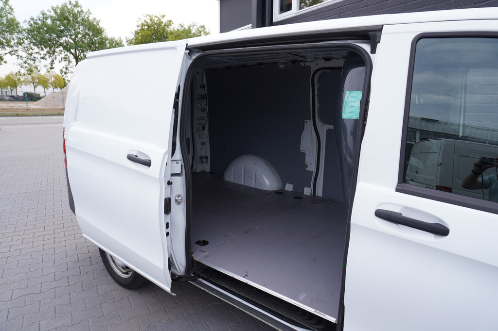 Mercedes-Benz Vito 114 CDI XL Automaat 2x Schuifdeur EURO 6 - Airco - Cruise - ⬠15.900,- Excl. 8