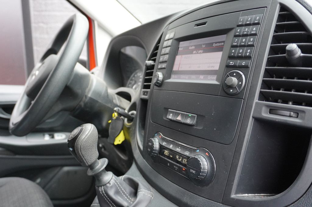 Mercedes-Benz Vito 114 CDI XL EURO 6 - A/C Climate - Cruise - Camera - € 13.950,- Excl. 3