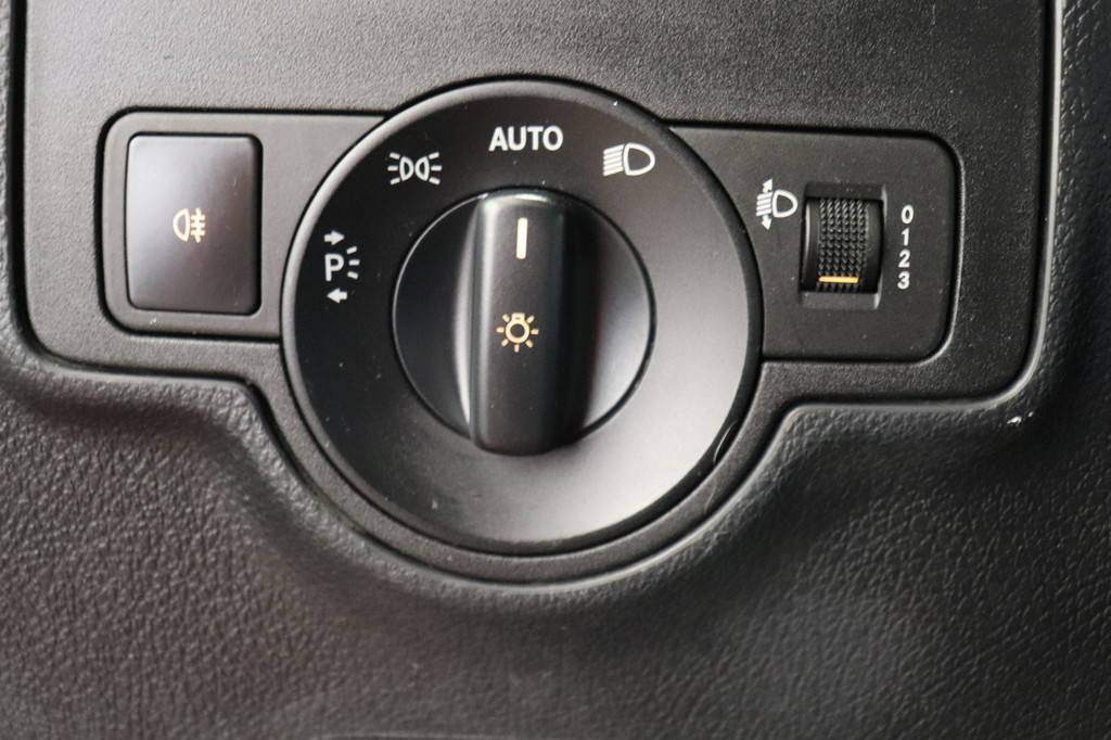 Mercedes-Benz Vito 114 CDI XL EURO 6 - A/C climate - Navi - Cruise - Trekhaak - €13.900,- Excl. 20