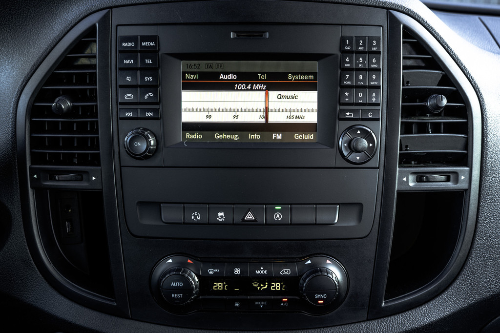 Mercedes-Benz Vito 114 CDI l2H1 | DC | ILS | Climatronic | Camera | Navi | Cruise | Side-bars 21
