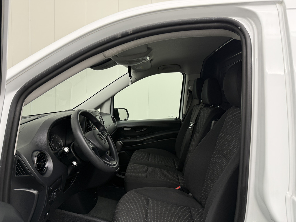 Mercedes-Benz Vito 114CDi Lang | Achterdeuren | Navigatie | Airco | Cruise | 3-Zits 18