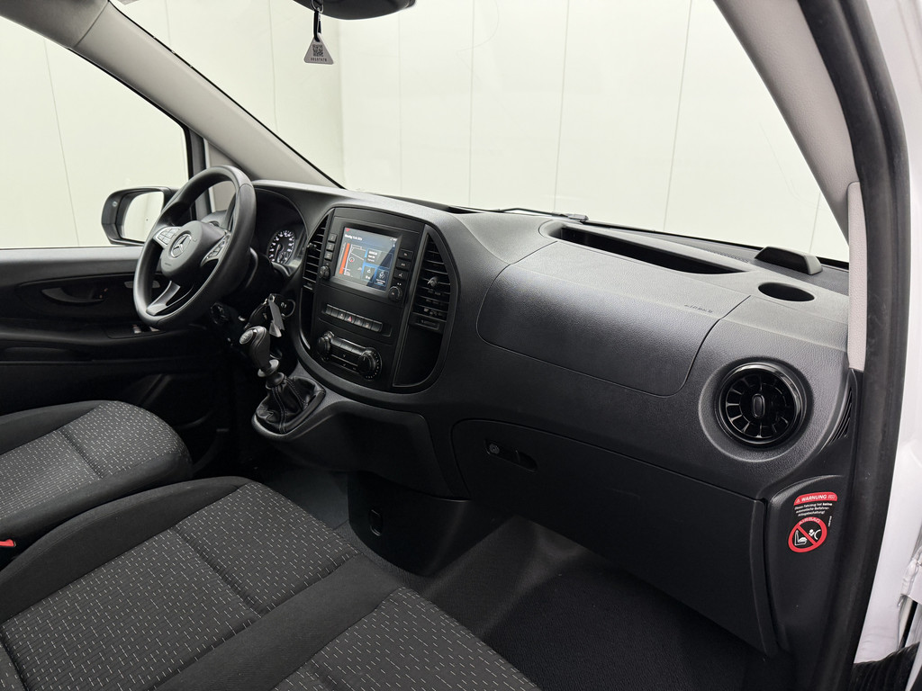 Mercedes-Benz Vito 114CDi Lang | Achterdeuren | Navigatie | Airco | Cruise | 3-Zits 19