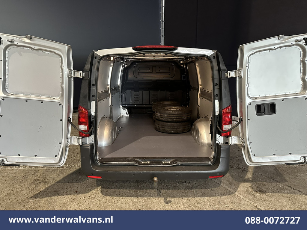 Mercedes-Benz Vito 116 CDI 164pk L3H1 Euro6 Airco | Camera | Cruisecontrol | LED | 2500kg Trekhaak Parkeersensoren, Stoelverwarming, Bijrijdersbank 12