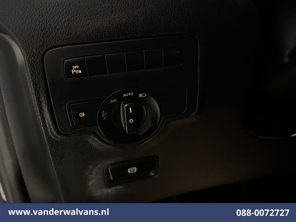 Mercedes-Benz Vito 116 CDI 164pk L3H1 Euro6 Airco | Camera | Cruisecontrol | LED | 2500kg Trekhaak Parkeersensoren, Stoelverwarming, Bijrijdersbank 18