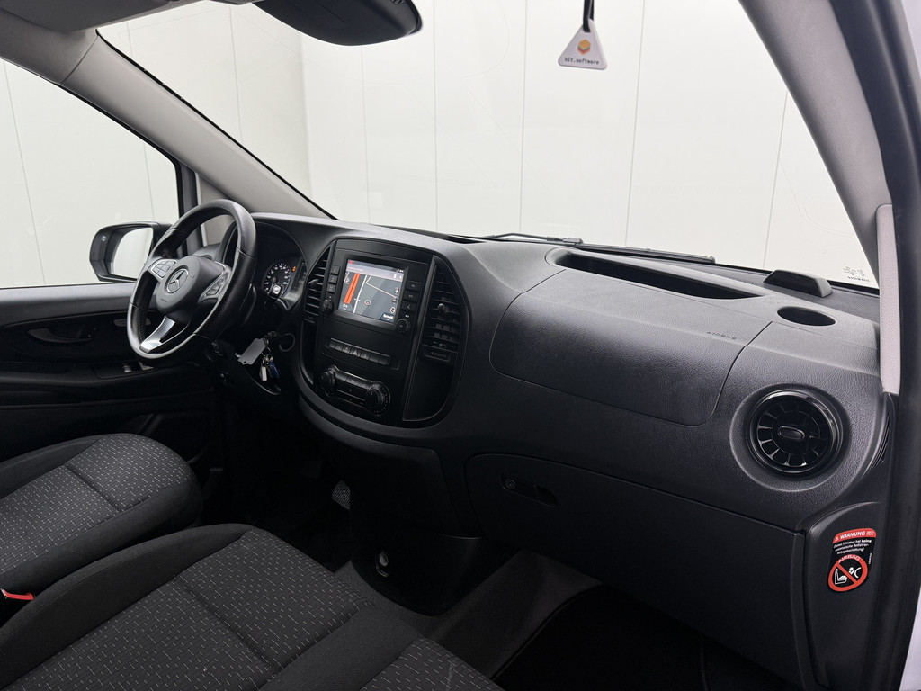 Mercedes-Benz Vito 116CDI Automaat Lang Achterdeuren | Navigatie | Camera | Gatelocks | Airco | Cruise | 3-Zits 21