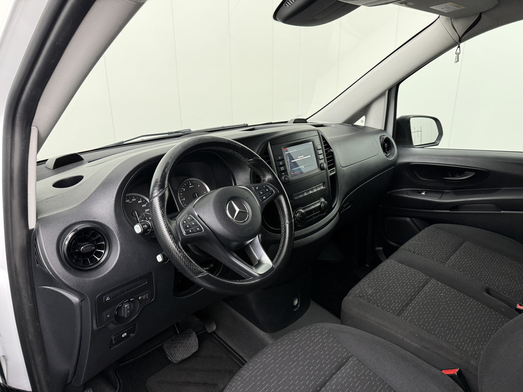 Mercedes-Benz Vito 116CDI Automaat Lang Achterdeuren | Navigatie | Camera | Gatelocks | Airco | Cruise | 3-Zits 3