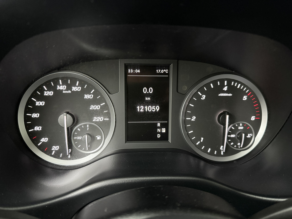 Mercedes-Benz Vito 116CDI Automaat Lang Achterdeuren | Navigatie | Camera | Gatelocks | Airco | Cruise | 3-Zits 9