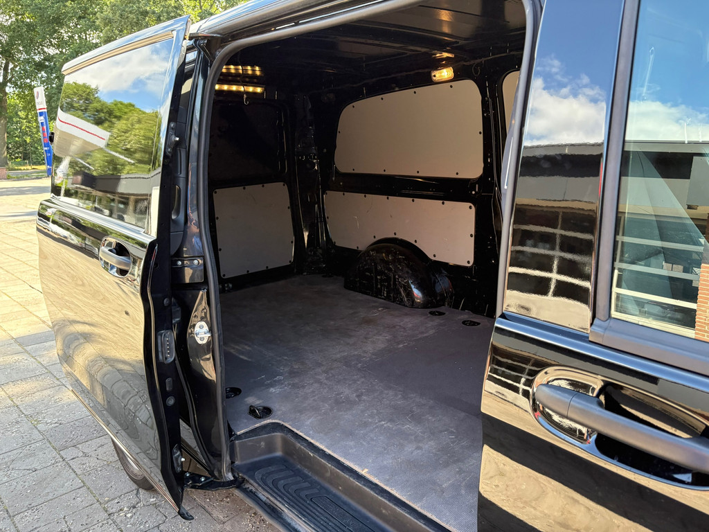Mercedes-Benz Vito 116 CDI Extra Lang|4X4|NAP|AUTOMAAT|clima|cruise|2500KG trekgewicht|achteruitrijcamera|parkeersensoren|navi 12