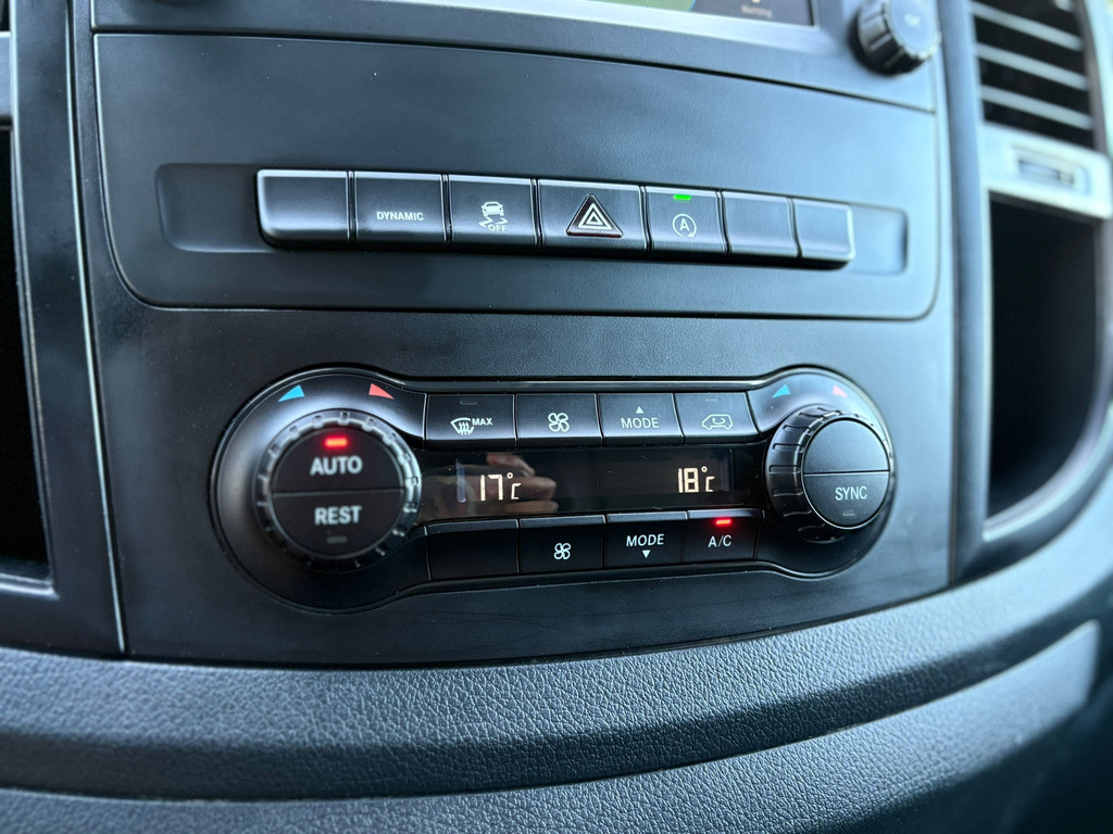 Mercedes-Benz Vito 116 CDI Extra Lang|4X4|NAP|AUTOMAAT|clima|cruise|2500KG trekgewicht|achteruitrijcamera|parkeersensoren|navi 21