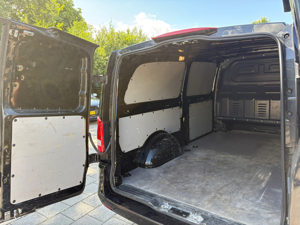 Mercedes-Benz Vito 116 CDI Extra Lang|4X4|NAP|AUTOMAAT|clima|cruise|2500KG trekgewicht|achteruitrijcamera|parkeersensoren|navi 9