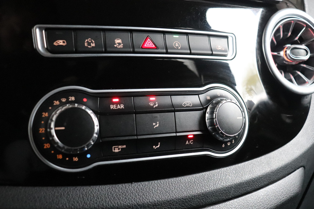 Mercedes-Benz Vito 116 CDI Extra Lang DC Comfort Automaat EURO6 - Airco - Cruise - Navi - 2 x Elektrische deur - Sfeer - ⬠29.900,- Ex. BTW 16