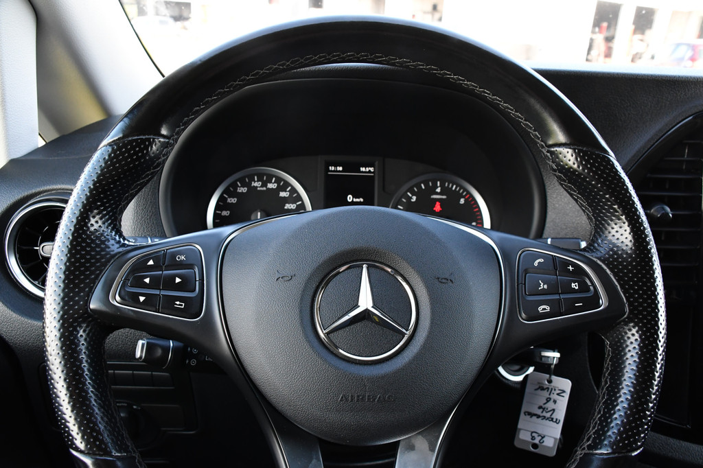 Mercedes-Benz Vito 116 CDI L2 AMG Edition Camera, Cruise, Carplay, 164pk, Automaat, Trekhaak, Stoelverarming, Luxe interieur, Uniek! 12