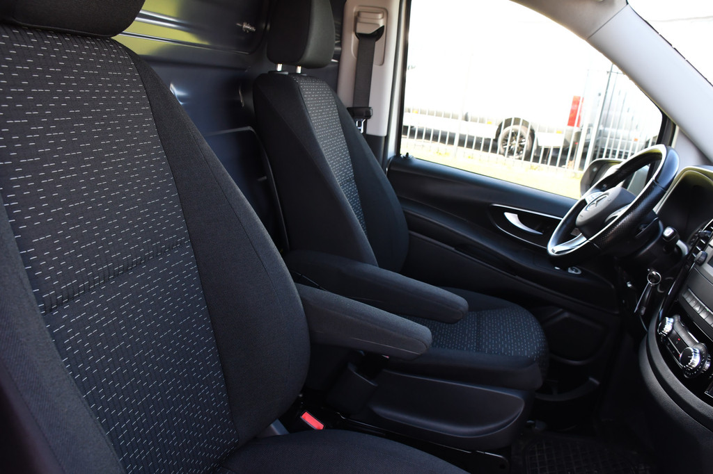 Mercedes-Benz Vito 116 CDI L2 AMG Edition Camera, Cruise, Carplay, 164pk, Automaat, Trekhaak, Stoelverarming, Luxe interieur, Uniek! 20