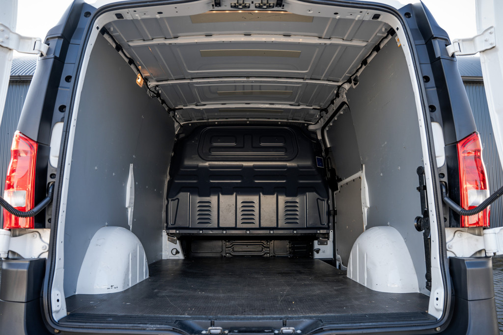 Mercedes-Benz Vito 116 CDI L2H1 | 163 PK | Cruise | PDC | Airco | Trekhaak 10