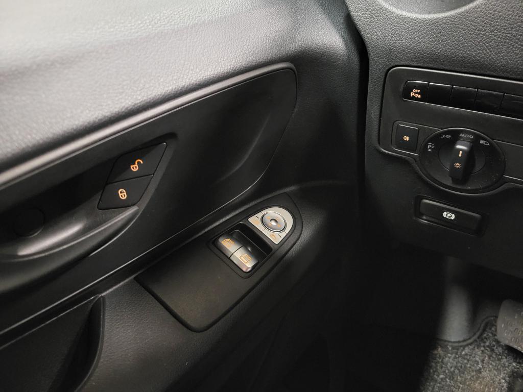 Mercedes-Benz Vito 116CDI L2/H1 Dubbele Cabine 14