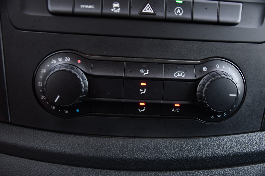 Mercedes-Benz Vito 116 CDI L2 PB Edition Camera, Adaptieve Cruise, Carplay, LED, 164pk, Automaat, Stoelverwarming, Leder, Trekhaak, Uniek! 20