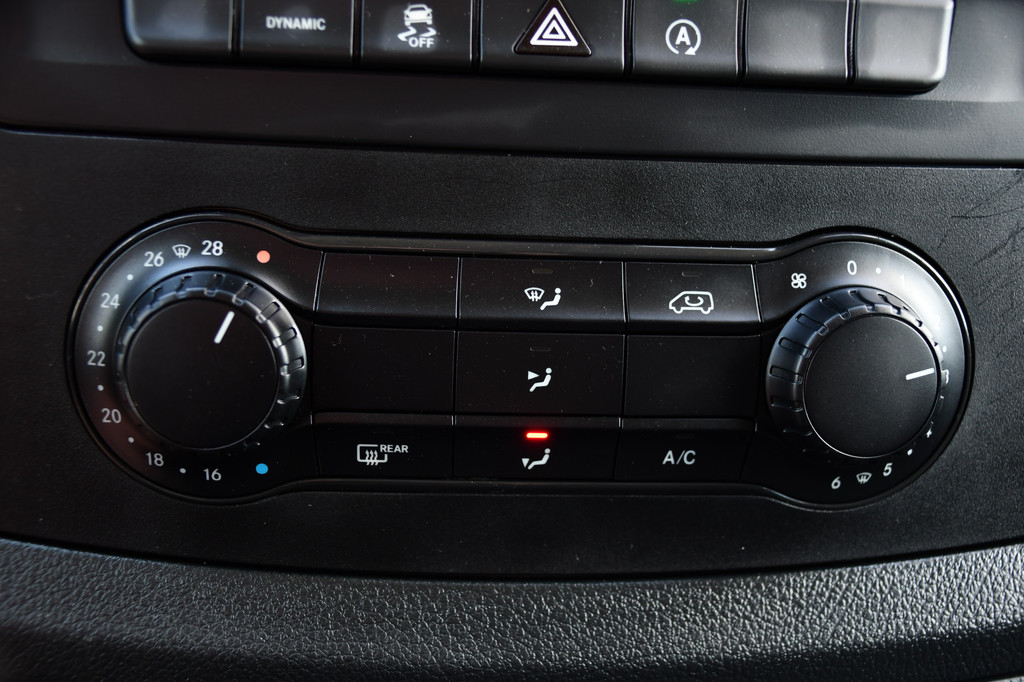 Mercedes-Benz Vito 116 CDI L2 PB Edition Camera, Cruise, Carplay, LED, 164pk, Automaat, Multimedia, Uniek! 21