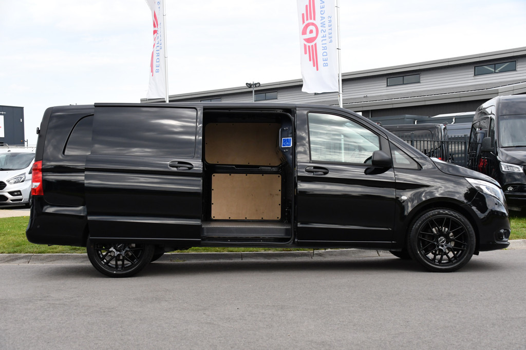 Mercedes-Benz Vito 116 CDI L3 Black Edition Camera, Cruise, Carplay, 164pk, LED, Automaat, Stoelverwarming, Trekhaak, Multimedia, Uniek! 11