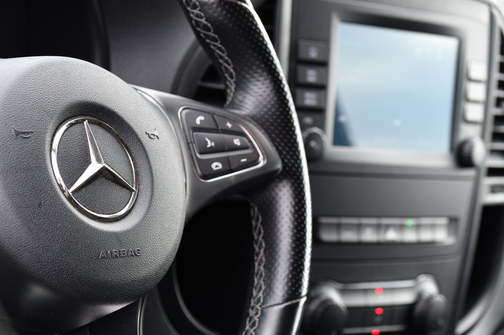 Mercedes-Benz Vito 116 CDI L3 Black Edition Camera, Cruise, Carplay, 164pk, LED, Automaat, Stoelverwarming, Trekhaak, Multimedia, Uniek! 15