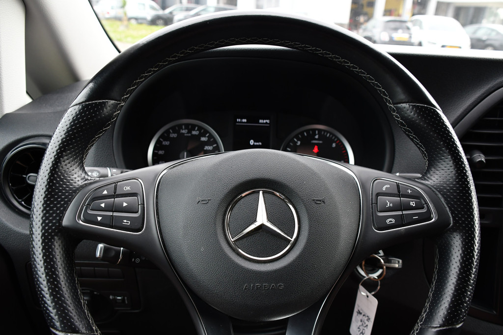 Mercedes-Benz Vito 116 CDI L3 Black Edition Camera, Cruise, Carplay, 164pk, LED, Automaat, Stoelverwarming, Trekhaak, Multimedia, Uniek! 16