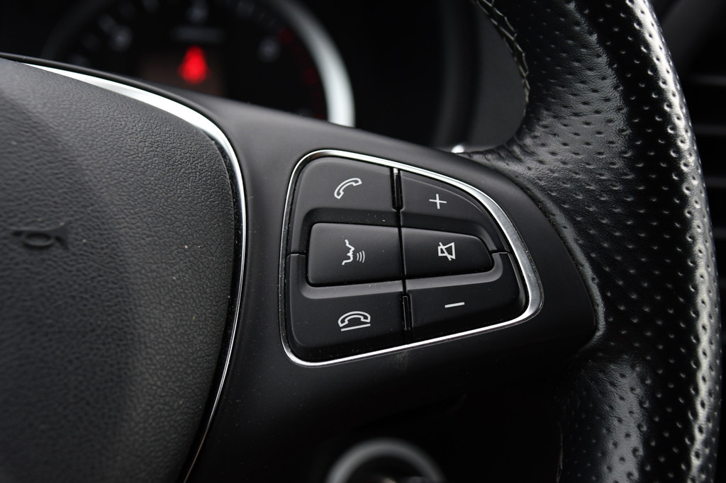 Mercedes-Benz Vito 116 CDI L3 Black Edition Camera, Cruise, Carplay, 164pk, LED, Automaat, Stoelverwarming, Trekhaak, Multimedia, Uniek! 18