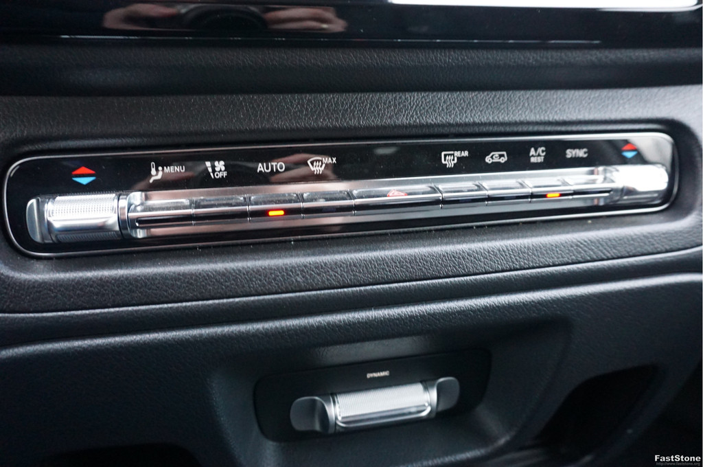 Mercedes-Benz Vito 116 CDI Lang AUT BPM VRIJ!! 10.25 MBUX, Distronic, Betimmering, Trekhaak, Adap. LED!! NR. G01* 15