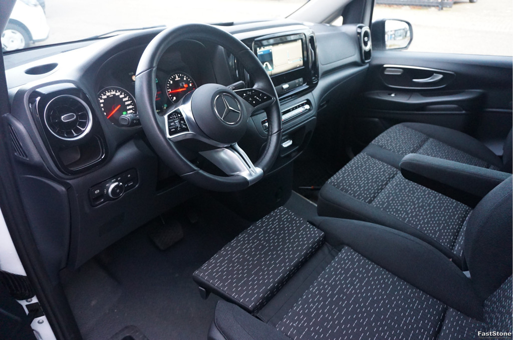 Mercedes-Benz Vito 116 CDI Lang AUT BPM VRIJ!! 10.25 MBUX, Distronic, Betimmering, Trekhaak, Adap. LED!! NR. G01* 8