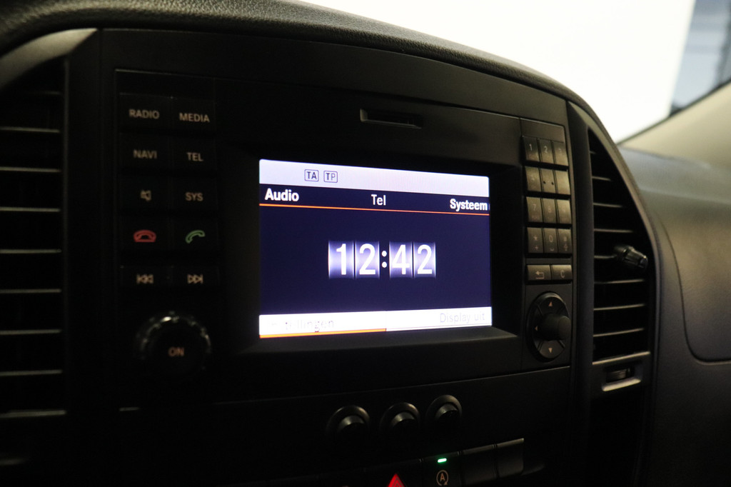 Mercedes-Benz Vito 116 CDI Lang Automaat EURO 6 - A/C Climate - Cruise - PDC - €18.900,- Excl. 16