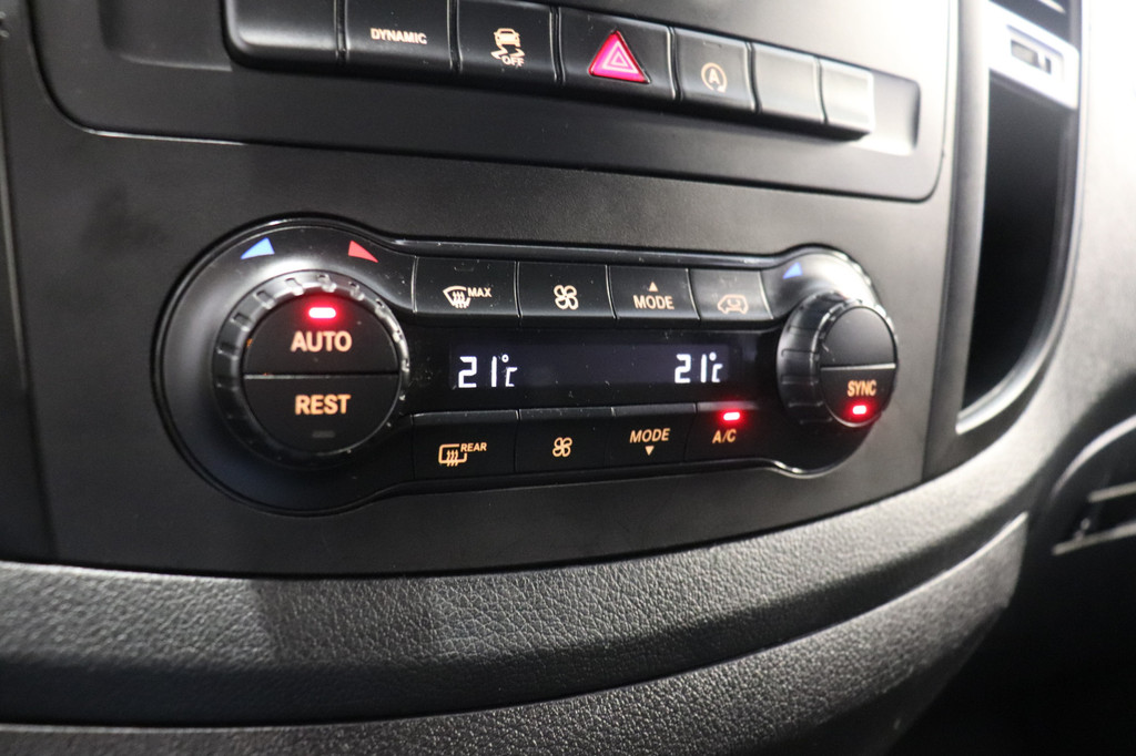 Mercedes-Benz Vito 116 CDI Lang Automaat EURO 6 - AC/climate - Camera - Cruise - € 19.950,- Excl. 13
