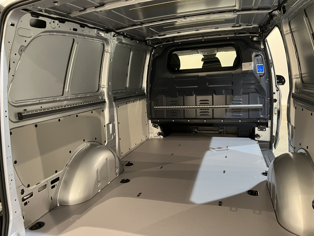 Mercedes-Benz Vito 116 CDI Lang Automaat / Euro 6 / Airco / Cruise Control / Camera / CarPlay / Navigatie / 3-Zits / 1.000 KM !! Z.G.A.N. !! 14